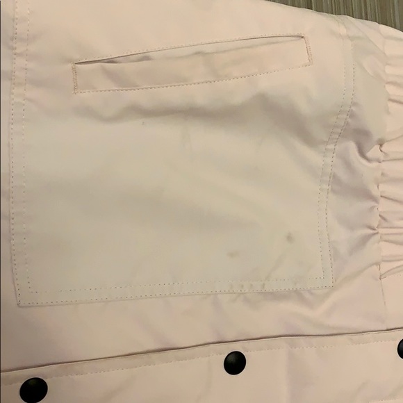Light pink water resistant jacket - Picture 3 of 4